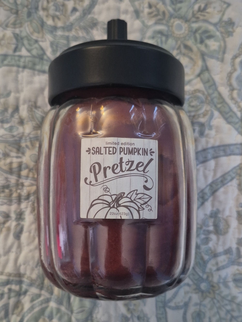 Goose Creek Candle in Pumpkin Shaped Jar. Salted Pumpkin Pretzel Scent. New.